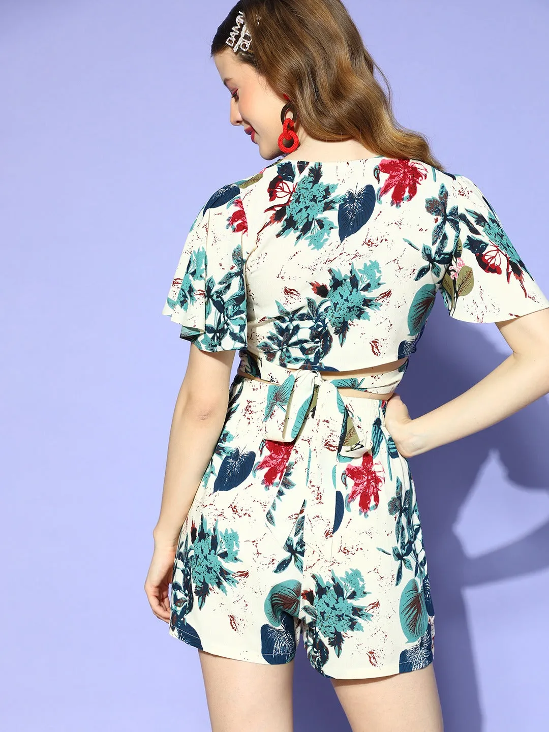 Berrylush Women White & Blue Floral Printed V-Neck Back Tie-Up Cotton Co-Ordinate Set