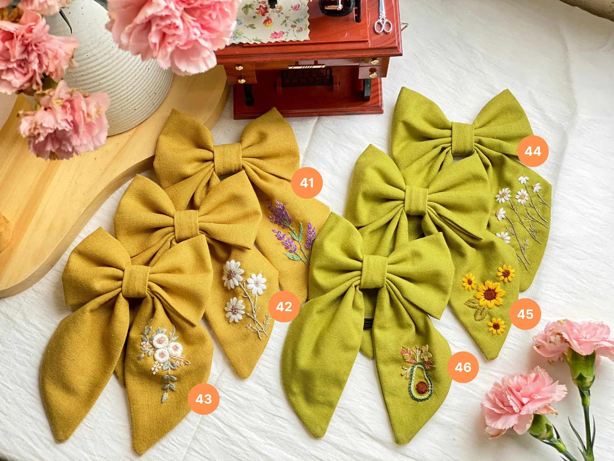 Hand Embroidered Custom Hair Bow - Personalized Name Clip for Girls - Unique Bridesmaid Gift