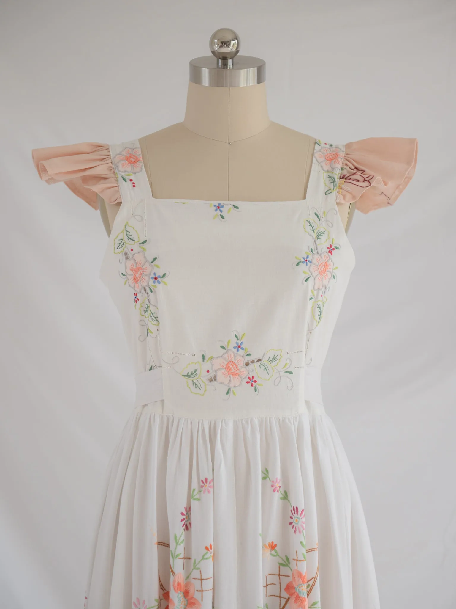 Re-design Upcycled Daffodil Daisy Embroidered Floral Midi Dress