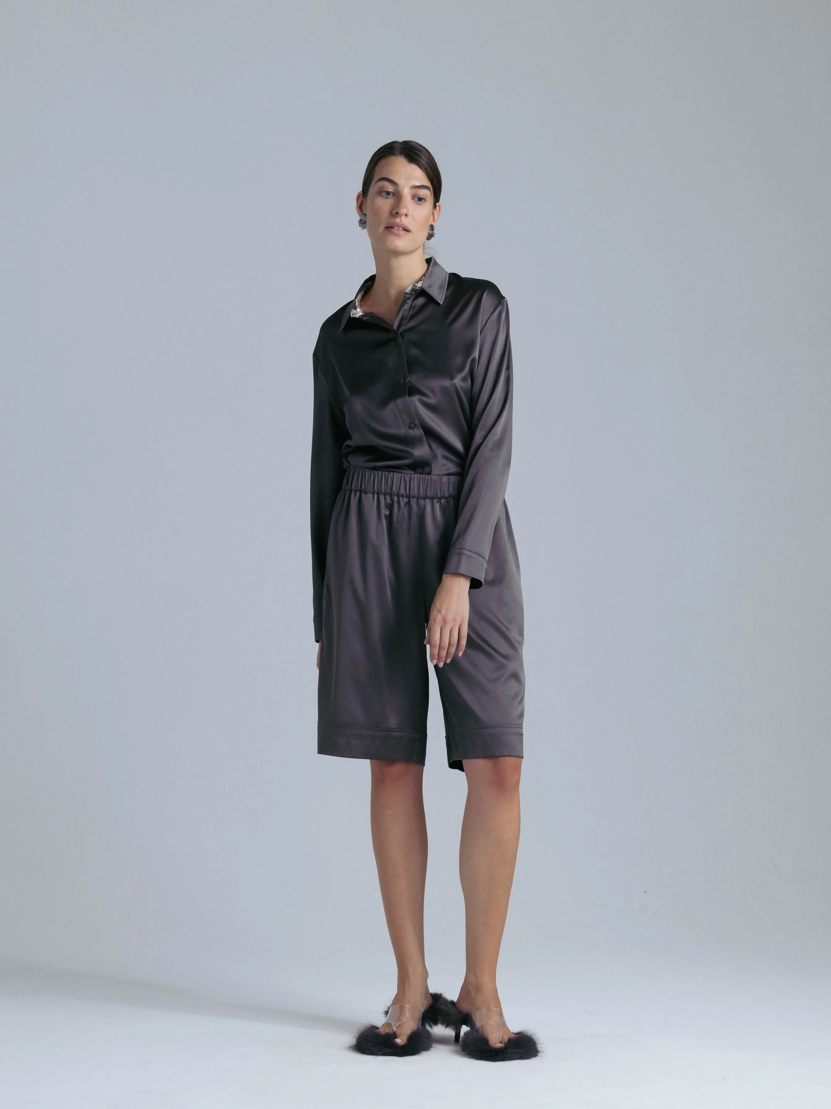 Silk Shirt and  Shorts Set 'Tyche&Themis' in Magic Grey