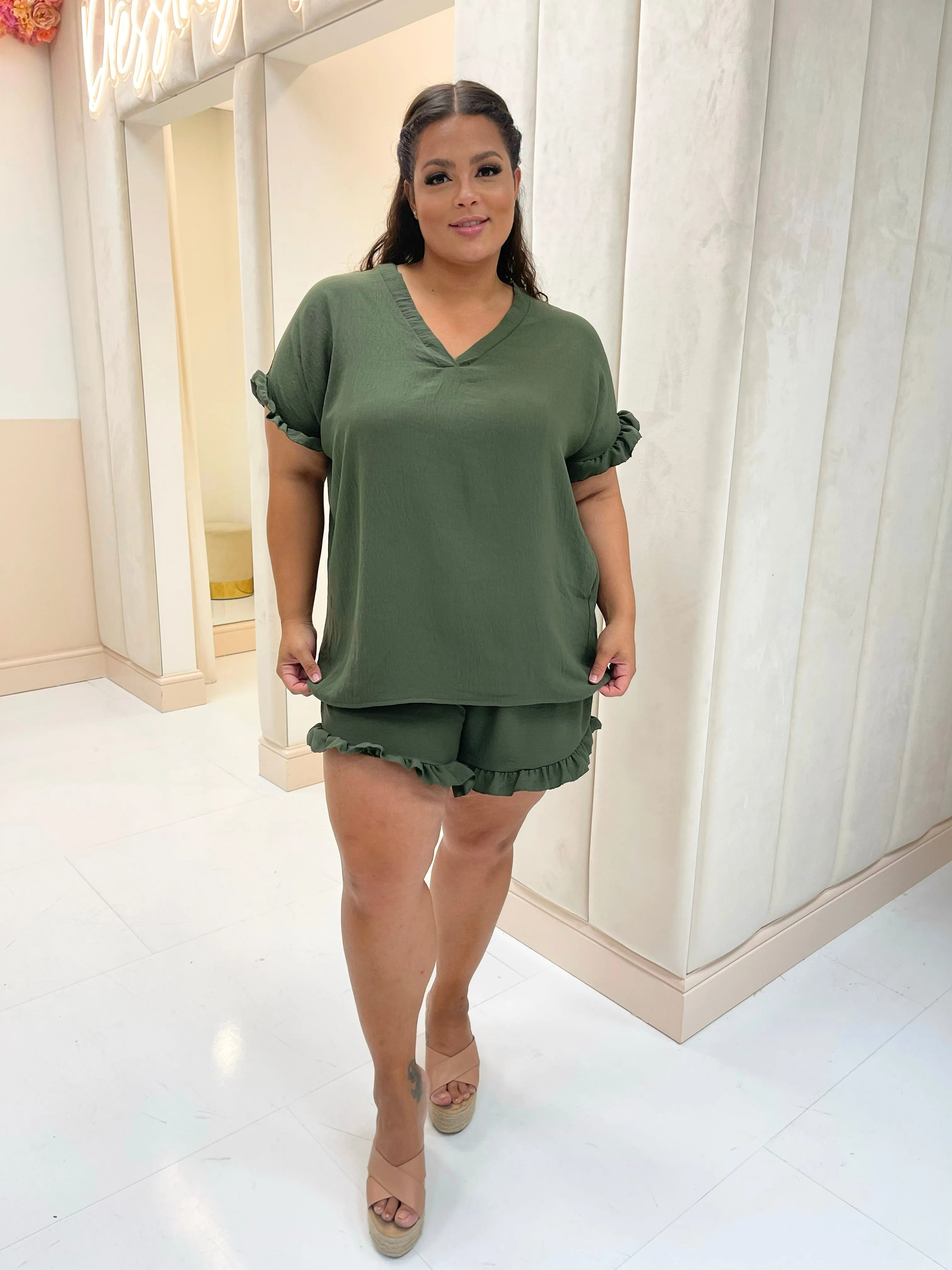 Tilly curve khaki short set
