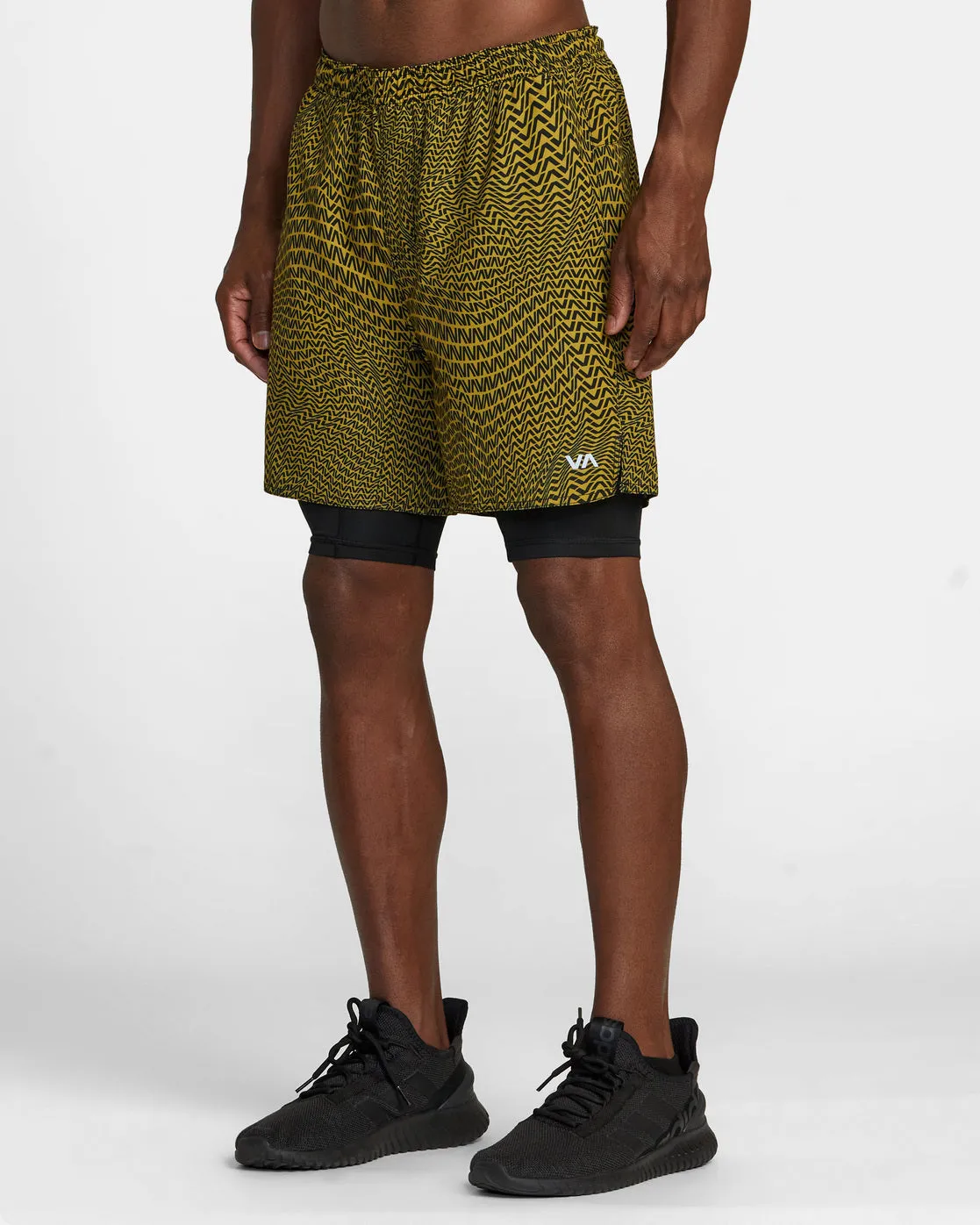 Yogger Train 2-In-1 Elastic Waist Workout Shorts 17" - Motif Golden