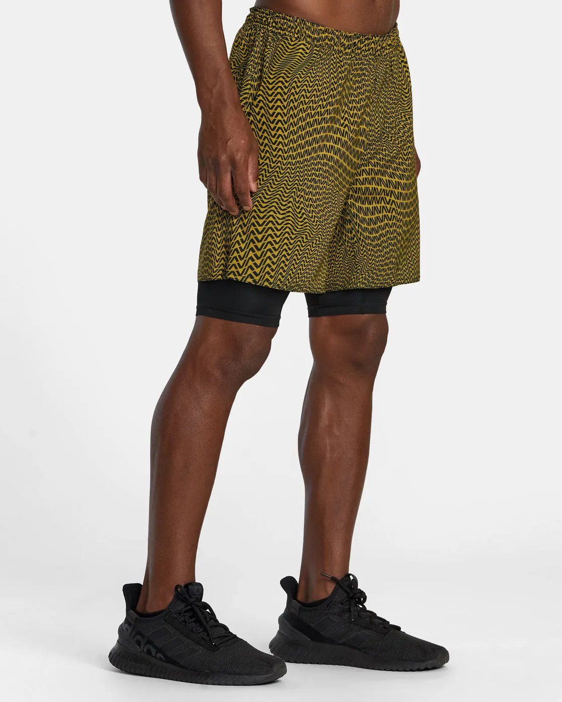 Yogger Train 2-In-1 Elastic Waist Workout Shorts 17" - Motif Golden